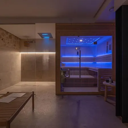 Otel Nova &